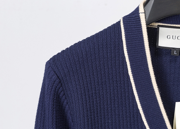 ブランドセーター側面デザイン